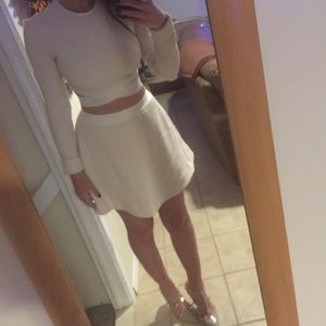 Elizabeth and James white cream crop top cut out and matching skirt sz small / 4